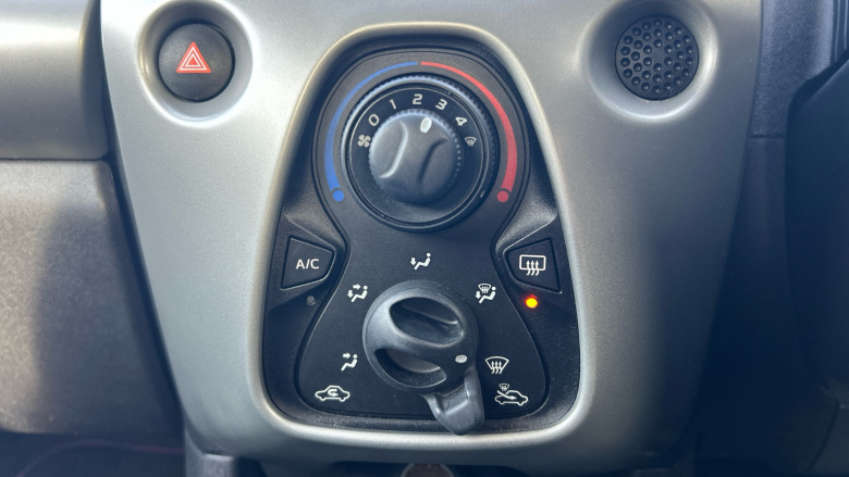 Peugeot 108 1.0 Active 3dr Petrol Hatchback